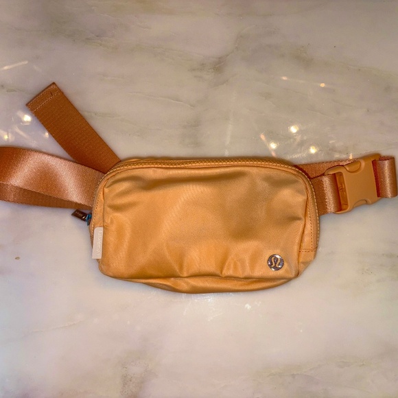 Lululemon Everywhere Belt Bag (Orange) - Picture 1 of 4